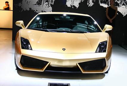 لامبورغيني غالاردو LP560-4 الذهبية نسخة حصرية للصين